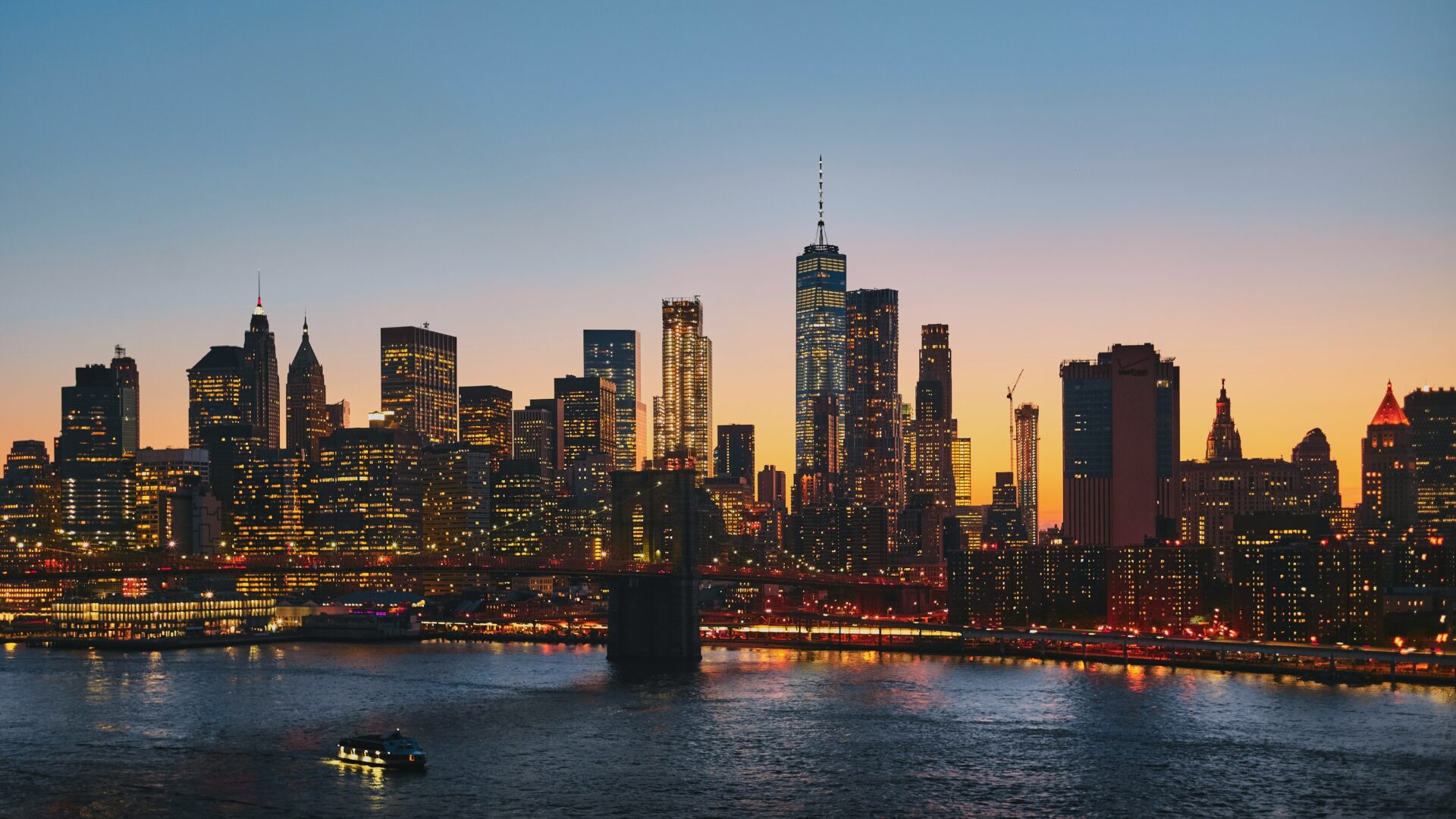 Panoramic photography of Brooklyn Bridge and New York City skyline